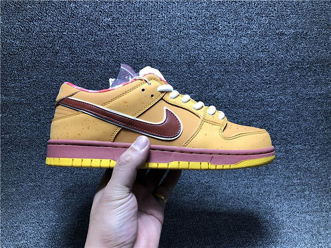 ナイキ ダンクSBロー “イエローロブスター” 313170-137566 偽物 通販
